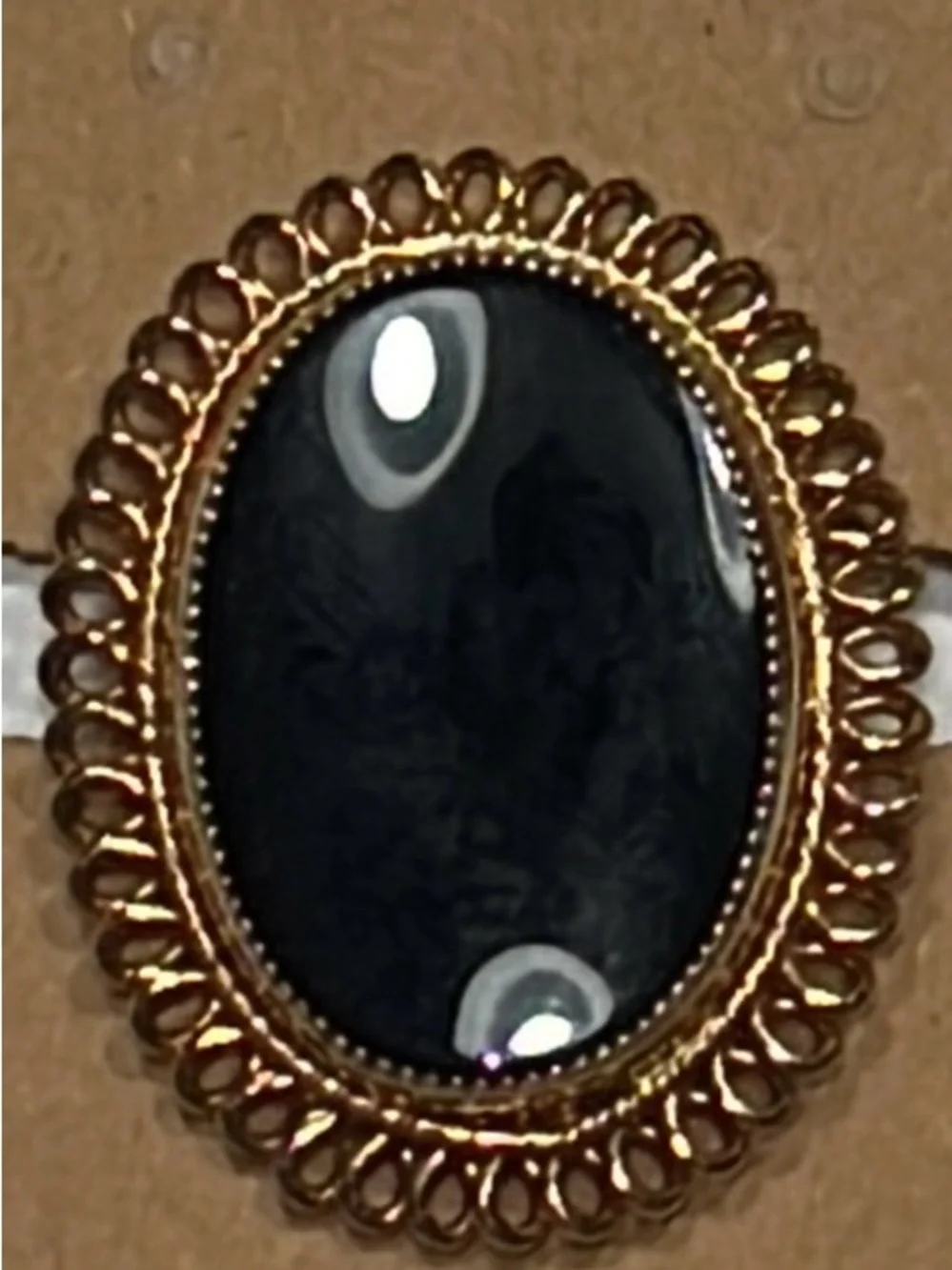 Vintage 12k gold-filled brooch w/ Oval Black Onyx CaboChon with Filigree Border